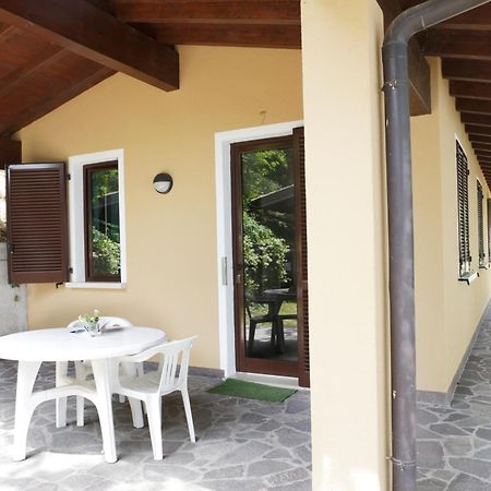 Camping Zocco Manerba del Garda Esterno foto