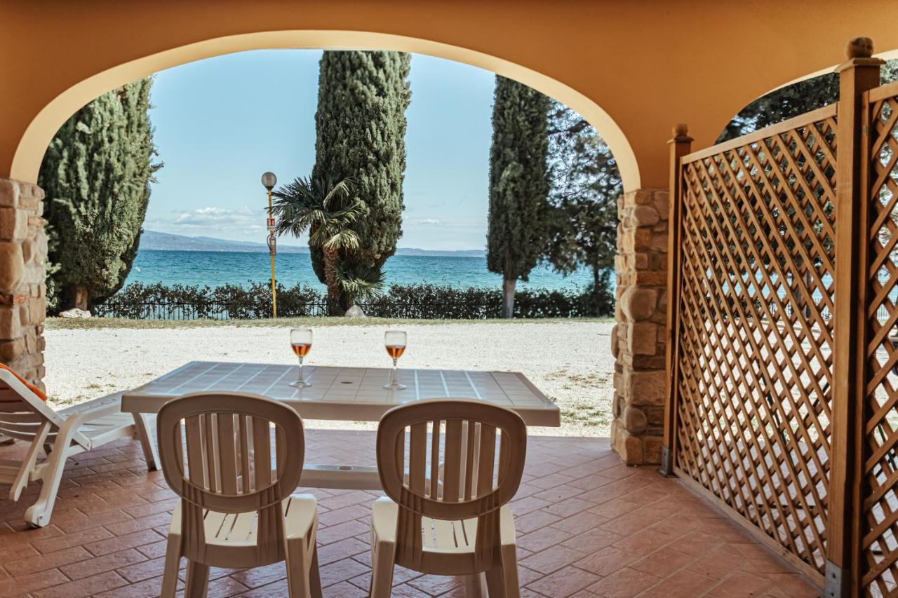 Camping Zocco Manerba del Garda Esterno foto