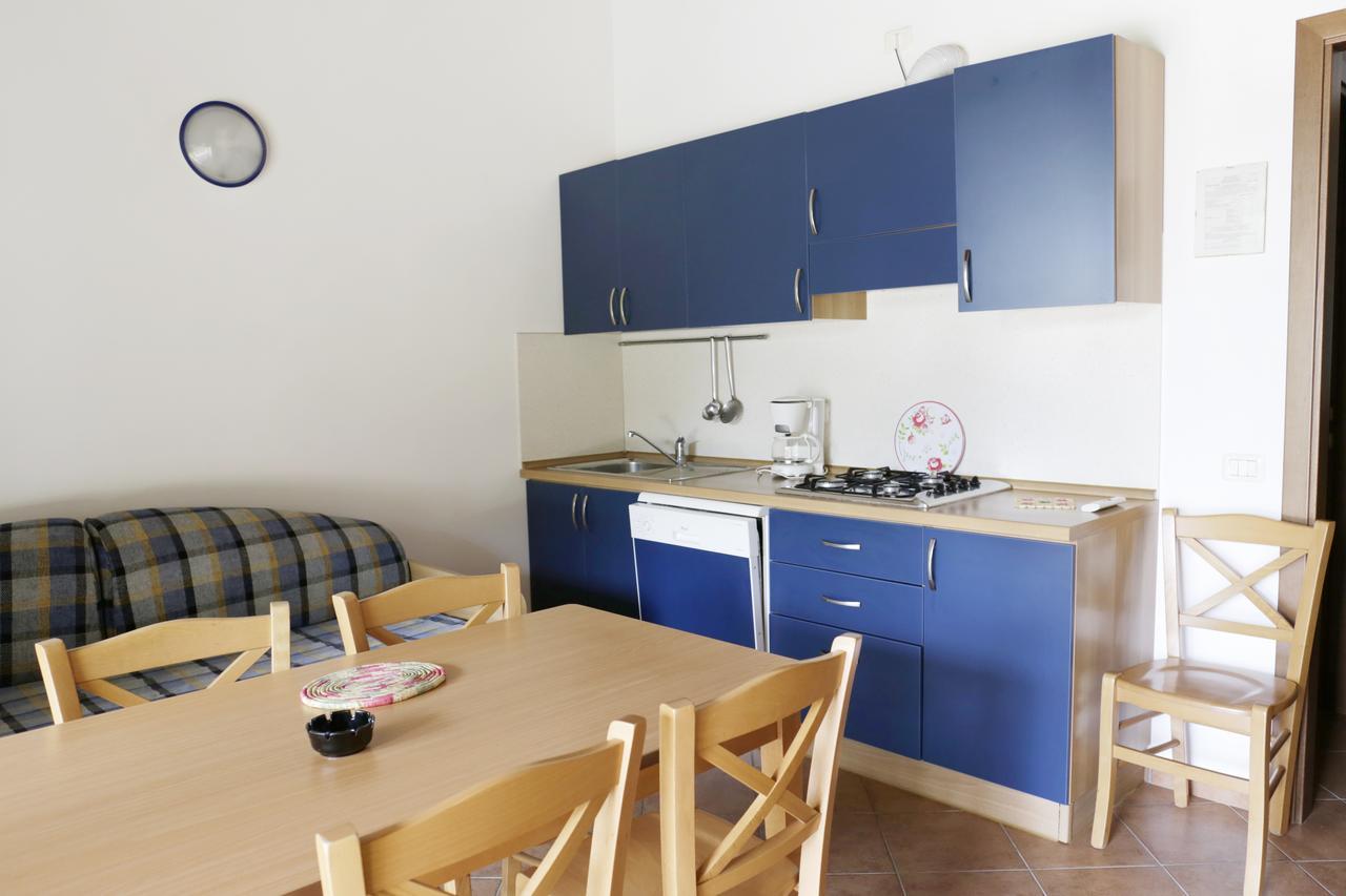 Camping Zocco Manerba del Garda Esterno foto