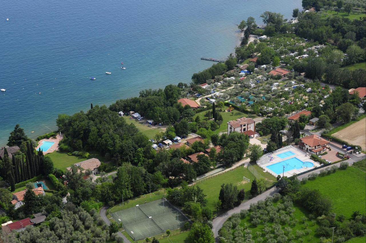 Camping Zocco Manerba del Garda Esterno foto
