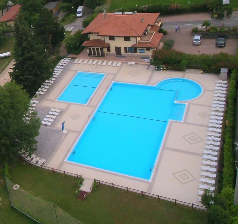 Camping Zocco Manerba del Garda Esterno foto
