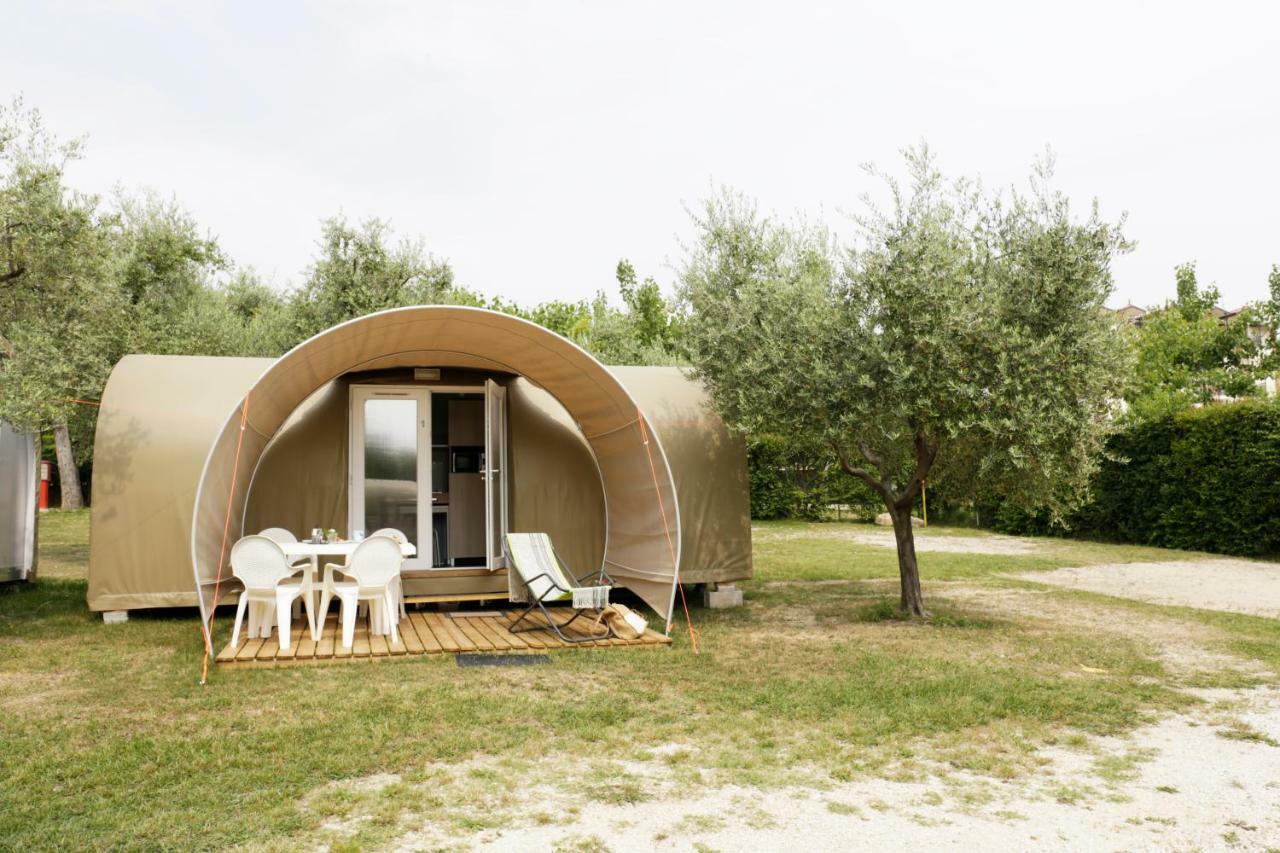 Camping Zocco Manerba del Garda Esterno foto