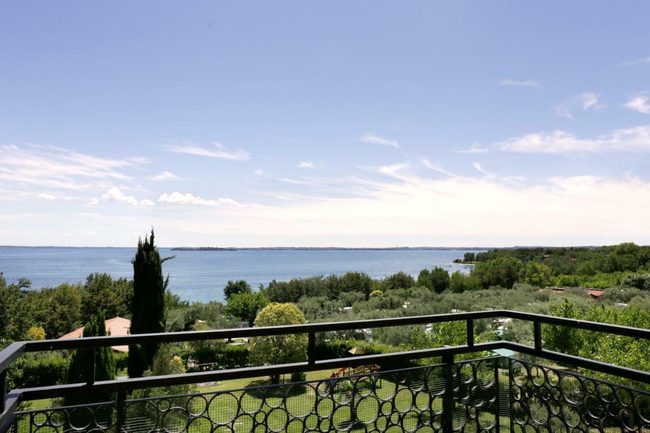 Camping Zocco Manerba del Garda Esterno foto