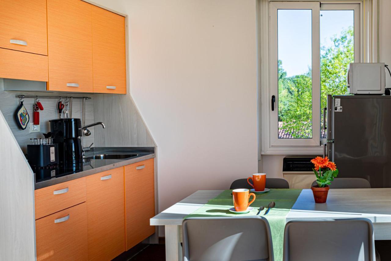 Camping Zocco Manerba del Garda Esterno foto