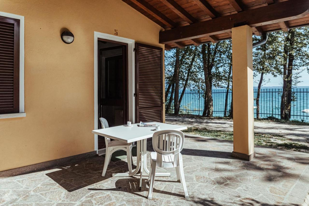 Camping Zocco Manerba del Garda Esterno foto